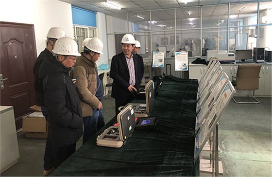 航天泵(bèng)閥現場(chǎng)參觀1 航(hang)天泵閥(fa)現場參(can)觀1