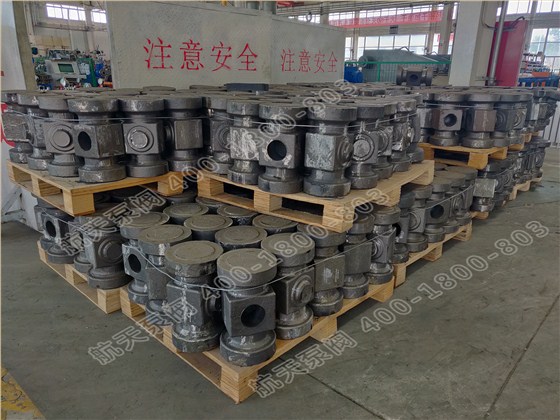 航天泵(beng)閥多向模鍛閥體(ti)毛坯(1) 航天泵閥多(duo)向模鍛閥體毛坯(pī)(1)